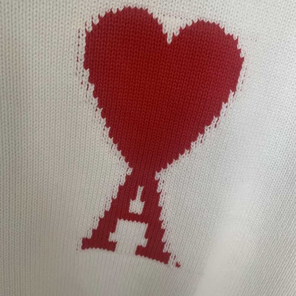 AMI Red heart white crew neck sweater women S size - Picture 5 of 6